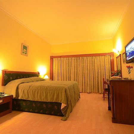 The Monarch Hotel Ooty Exterior photo