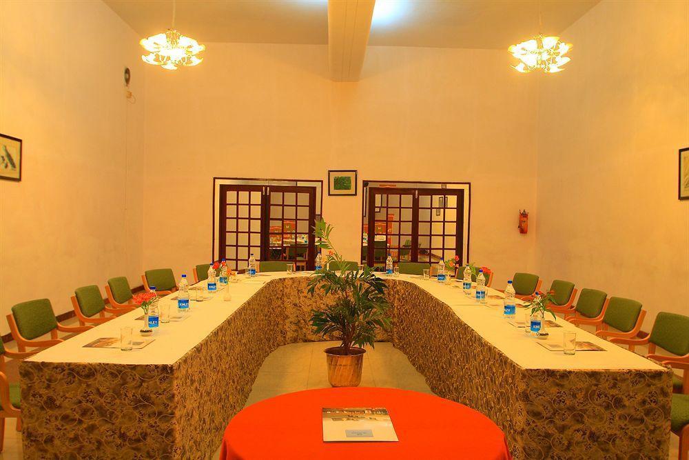 The Monarch Hotel Ooty Exterior photo